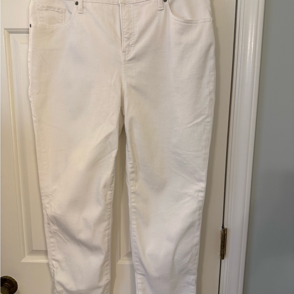 Chico’s White Cropped Jeans